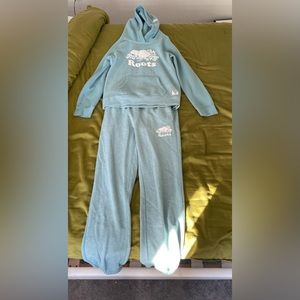 ROOTS KID’S SWEATER AND JOGGERS SET